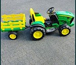Traktorek akumulatorowy dziecięcy
