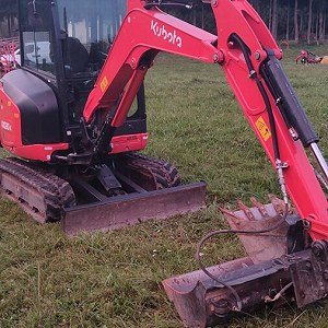 Minikoparka kubota kx030-4