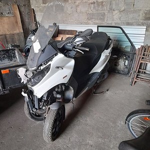 Piaggio MP3 350