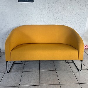 Sofa dwuosobowa