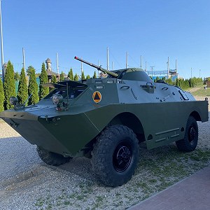 Transporter opancerzony wojskowy BRDM 2 