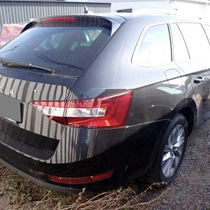 Skoda Superb x 1, Volkswagen Golf x 1