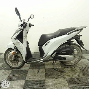 Honda SH 125 x 11