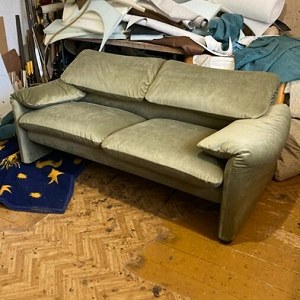 Sofa dwuosobowa