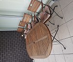 drewnian-metalowy stol ogrodowy + 4 krzesla (wszystko skladane)