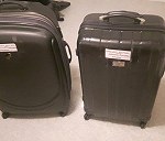 Dwie walizki 30 i 35 kg  Złożona rama łóżka 60cm×200cm ok 40kg  Materac 200x140x20cm ok 18 kg
