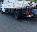 camión con grúa de 3500kg M.M.A.