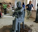 Rzeźba człowiek gipsu, stół 2m na 1,5 metra