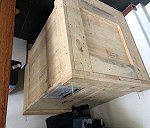 Paczka w drewnianym, dobrze zabepieczonym pudle z Joure w Holandii do Polski
