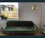 Sofa trzyosobowa x 1, Witryna x 1
