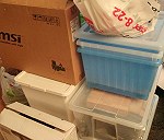Pudełka plastikowe / Kartony około 10, kilka toreb foliowych z rzeczami, szpargałami