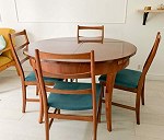 Zestaw do jadalni (4 krzesła i stół)
