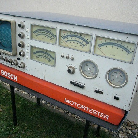 Stary tester - urządzenie elektroniczne